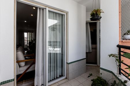 Apartamento à venda com 100m², 3 quartos e 4 vagasVaranda