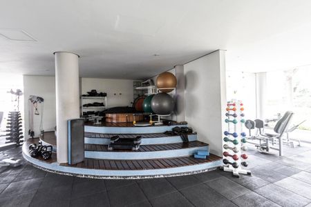 Apartamento à venda com 100m², 3 quartos e 4 vagasAcademia