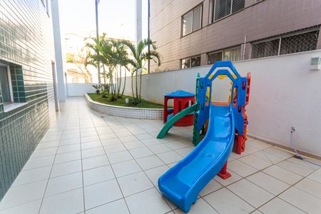 Apartamento à venda com 153m², 4 quartos e 3 vagasÁrea comum - Playground