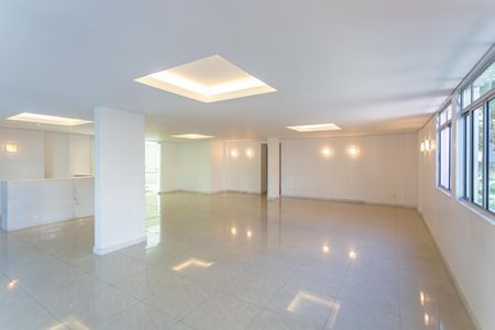 Apartamento à venda com 153m², 4 quartos e 3 vagasÁrea comum - Salão de festas