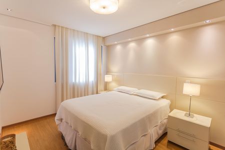 Apartamento à venda com 153m², 4 quartos e 3 vagasSuíte 1