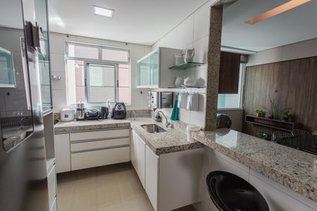 Apartamento à venda com 153m², 4 quartos e 3 vagasCozinha