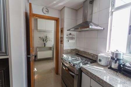 Apartamento à venda com 153m², 4 quartos e 3 vagasCozinha