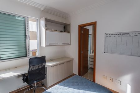 Apartamento à venda com 153m², 4 quartos e 3 vagasSuíte 2