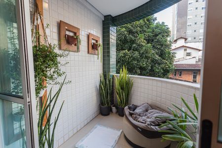 Apartamento à venda com 153m², 4 quartos e 3 vagasVaranda