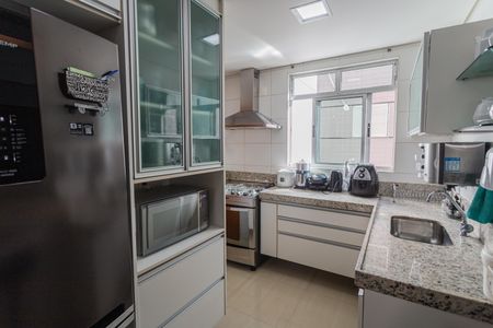 Apartamento à venda com 153m², 4 quartos e 3 vagasCozinha