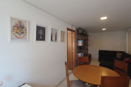 Sala de apartamento à venda com 3 quartos, 77m² em Jaraguá, Belo Horizonte