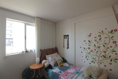 Apartamento à venda com 77m², 3 quartos e 1 vagaQuarto 2