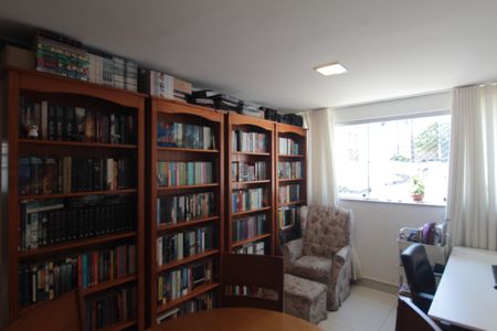 Sala de apartamento à venda com 3 quartos, 77m² em Jaraguá, Belo Horizonte