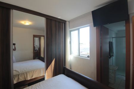 Suite de apartamento à venda com 3 quartos, 77m² em Jaraguá, Belo Horizonte