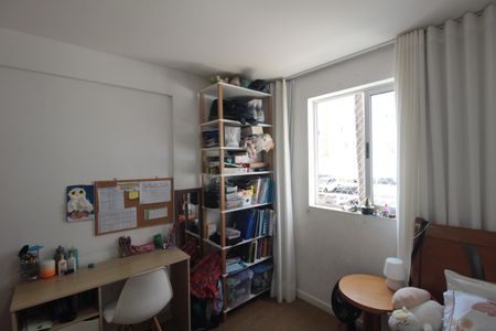 Apartamento à venda com 77m², 3 quartos e 1 vagaQuarto 2