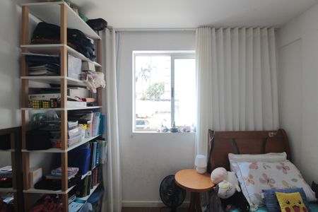 Apartamento à venda com 77m², 3 quartos e 1 vagaQuarto 2