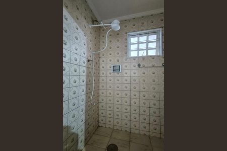 Casa para alugar com 200m², 2 quartos e 4 vagasBanheiro da Suíte