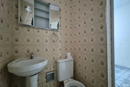 Casa para alugar com 200m², 2 quartos e 4 vagasBanheiro da Suíte