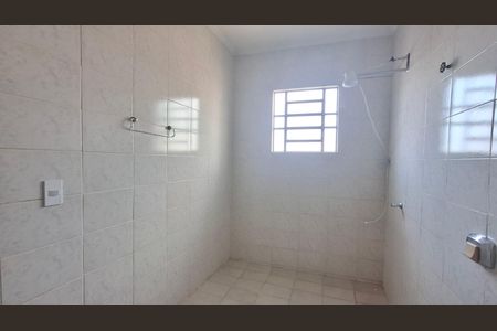 Casa para alugar com 200m², 4 quartos e 2 vagasBanheiro social
