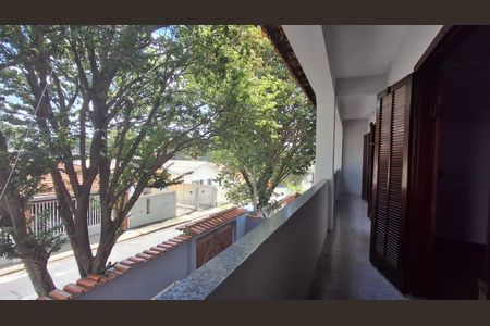 Casa para alugar com 200m², 4 quartos e 2 vagasVaranda