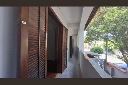 Casa para alugar com 200m², 4 quartos e 2 vagasVaranda