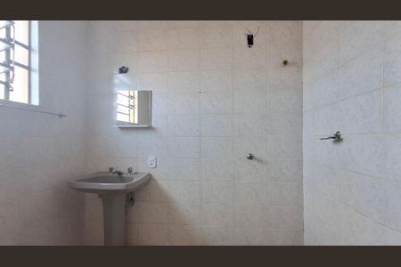 Casa para alugar com 200m², 4 quartos e 2 vagasBanheiro da suíte