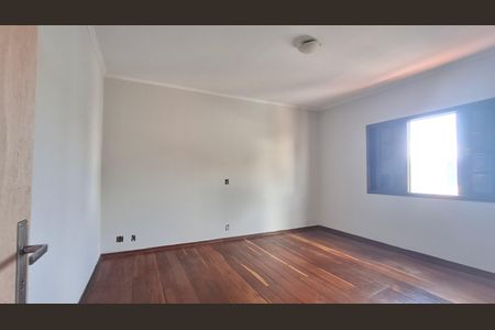 Casa para alugar com 200m², 4 quartos e 2 vagasSuíte 