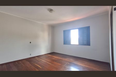 Casa para alugar com 200m², 4 quartos e 2 vagasSuíte