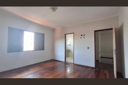 Casa para alugar com 200m², 4 quartos e 2 vagasSuíte