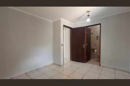 Casa para alugar com 200m², 4 quartos e 2 vagasSuíte térrea 