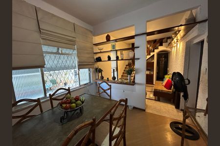 Casa de condomínio à venda com 150m², 3 quartos e 1 vagaSala de Jantar