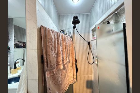 Casa de condomínio à venda com 150m², 3 quartos e 1 vagaBanheiro 2