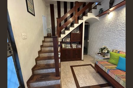 Casa de condomínio à venda com 150m², 3 quartos e 1 vagaSala