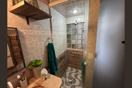 Casa de condomínio à venda com 150m², 3 quartos e 1 vagaBanheiro 1