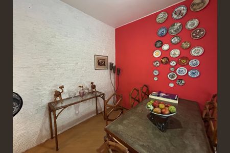 Casa de condomínio à venda com 150m², 3 quartos e 1 vagaSala de Jantar