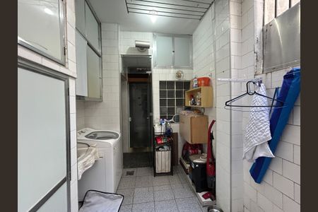 Casa de condomínio à venda com 150m², 3 quartos e 1 vagaÁrea de Serviço