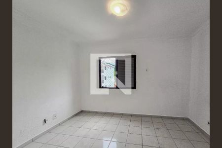 Quarto de apartamento para alugar com 2 quartos, 85m² em Jardim Las Palmas, Guarujá