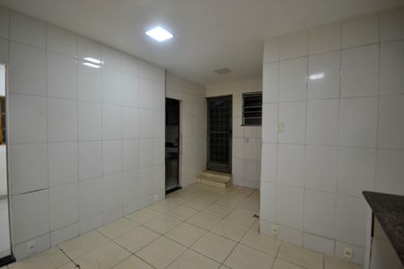 Casa para alugar com 70m², 2 quartos e sem vagaCozinha
