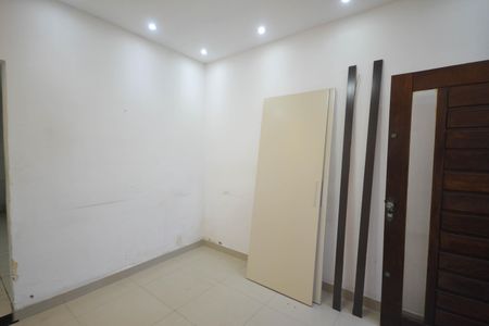 Casa para alugar com 70m², 2 quartos e sem vagasala