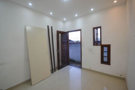 sala de casa para alugar com 2 quartos, 70m² em Jardim Continental, Nova Iguaçu