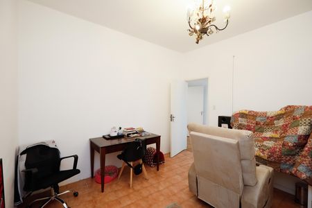 Casa à venda com 205m², 3 quartos e 2 vagas Casa à venda com 205m², 3 quartos e 2 vagasQuarto 2