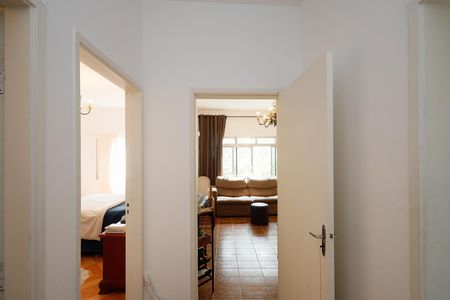 Casa à venda com 205m², 3 quartos e 2 vagas Casa à venda com 205m², 3 quartos e 2 vagasCorredor
