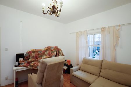 Casa à venda com 205m², 3 quartos e 2 vagas Casa à venda com 205m², 3 quartos e 2 vagasQuarto 2
