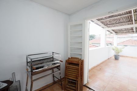 Casa à venda com 205m², 3 quartos e 2 vagas Casa à venda com 205m², 3 quartos e 2 vagasQuarto 3