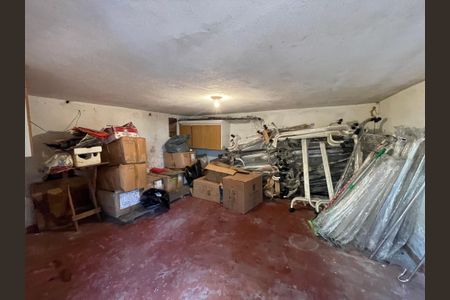 Casa à venda com 125m², 3 quartos e sem vagaPorão