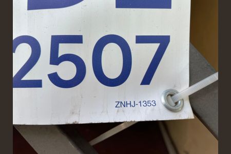Casa à venda com 125m², 3 quartos e sem vagaPlaquinha código ZNHJ-1353