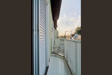 Casa à venda com 174m², 3 quartos e 4 vagas Casa à venda com 174m², 3 quartos e 4 vagasVaranda