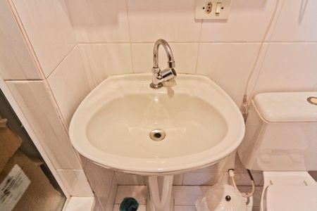 Casa à venda com 174m², 3 quartos e 4 vagas Casa à venda com 174m², 3 quartos e 4 vagasBanheiro da Suíte 3