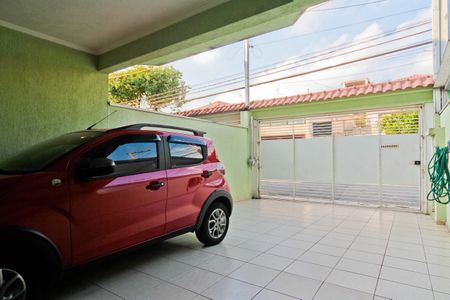 Casa à venda com 174m², 3 quartos e 4 vagas Casa à venda com 174m², 3 quartos e 4 vagasGaragem
