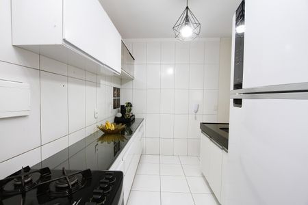 Cozinha de apartamento à venda com 2 quartos, 55m² em Camargos, Belo Horizonte