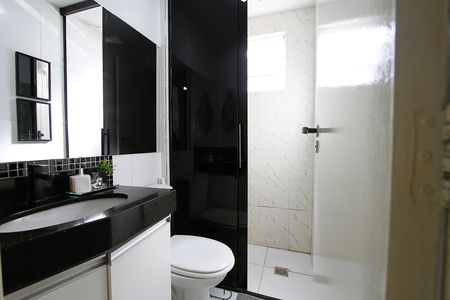 Apartamento à venda com 55m², 2 quartos e 1 vagaBanheiro Social