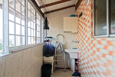 Casa para alugar com 90m², 2 quartos e 1 vagaÁrea de Serviço
