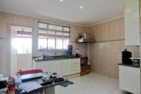 Casa para alugar com 90m², 2 quartos e 1 vagaCozinha