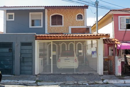 Casa para alugar com 90m², 2 quartos e 1 vagaFachada